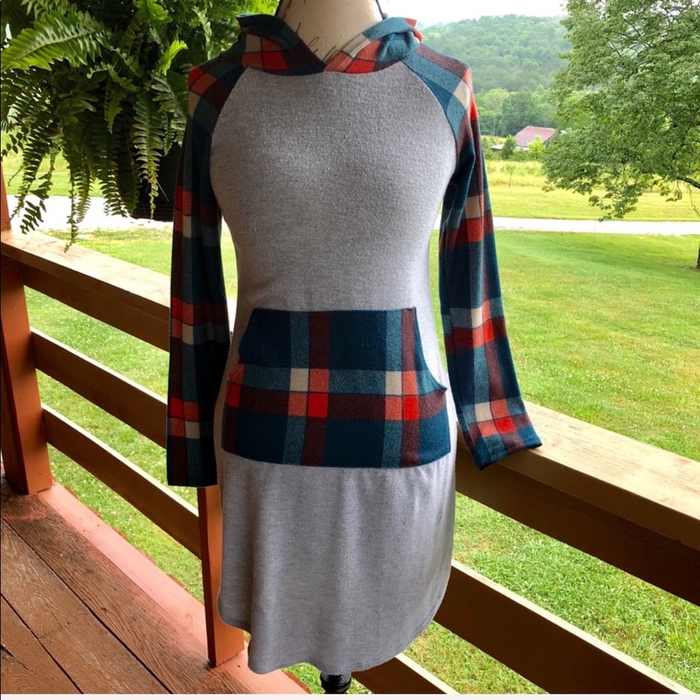 {Sweet Claire} Hooded Tunic